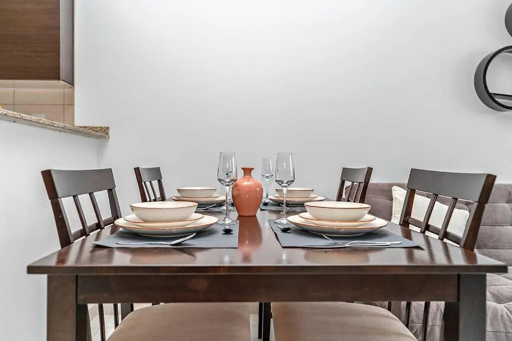 Stonetree - Near Metro - Furnished Studio In Jlt Dubai United Arab Emirates